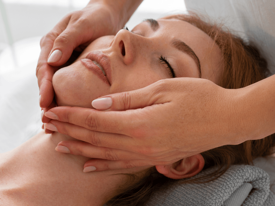 Що містить в собі масаж лиця та декольте: - 2