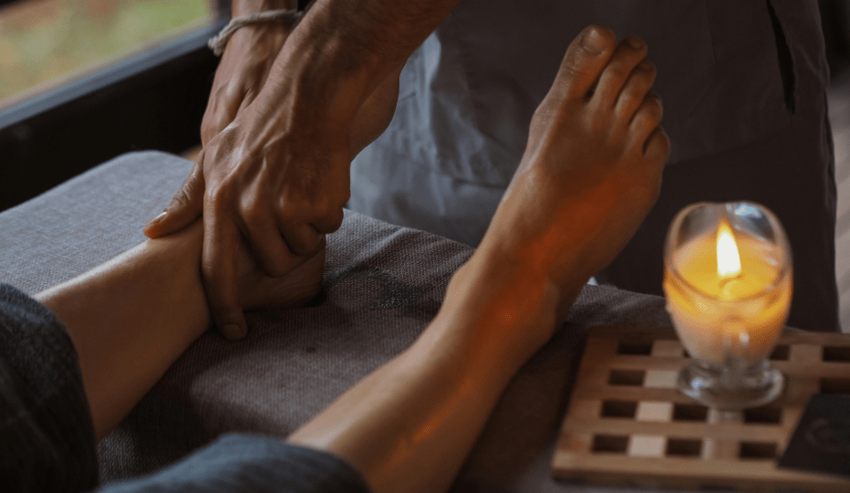 Приходьте на масаж стоп в Києві в наш салон та дозвольте собі насолодитися цим незабутнім досвідом.  - 3